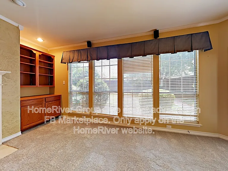 6725 Grant Ln — Photo 2