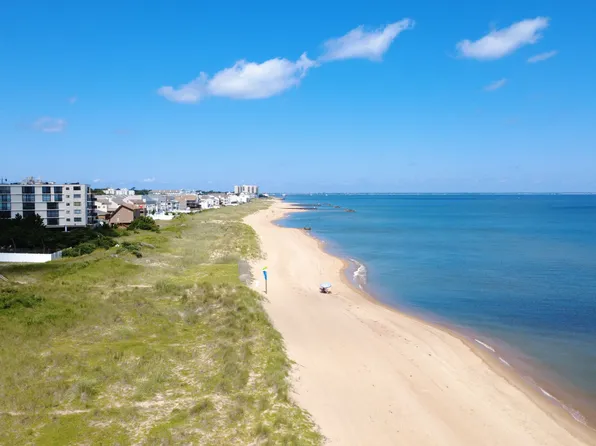 2 bed, 1.0 bath, 1000 sqft, $3,700, (undisclosed Address), Norfolk, VA 23503