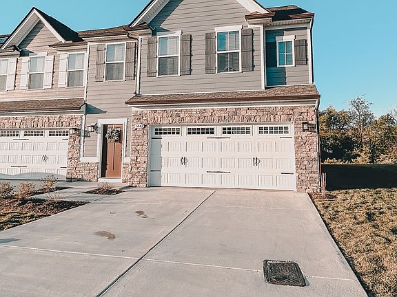 2nd image of 1442 Carderock Springs Dr
