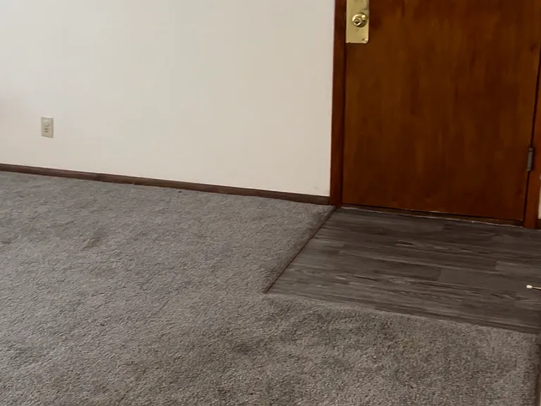 1039 E Elm St #1 — Photo 10