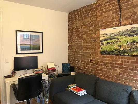 Rented by LJ Sloane Management | media 39