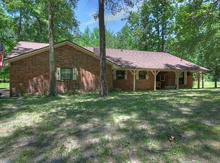 3702 Summer Ln, Huntsville, TX 77340