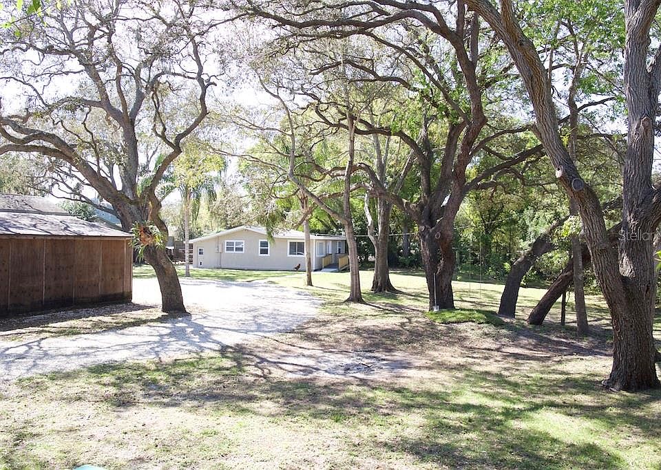 1st image of 544 Farnam Dr