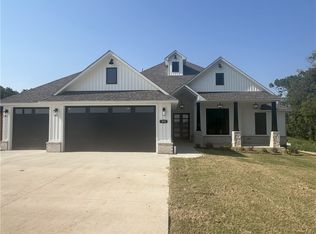 878 Tucks Chapel Rd, Rogers, AR 72758