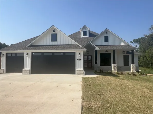 878 Tucks Chapel Rd, Rogers, AR 72758