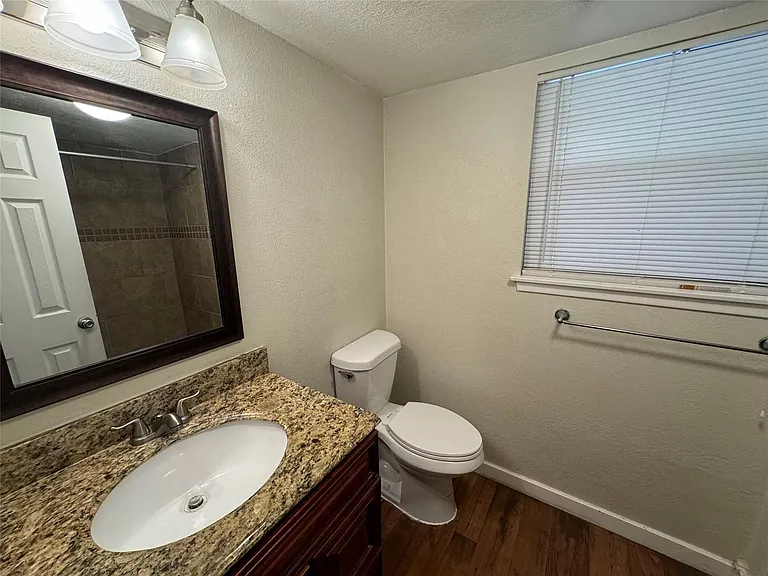 2721 Hurstview Dr — Photo 7