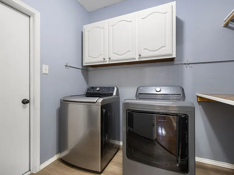 3955 Grayling Ln — Photo 37