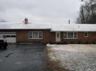 716 Calvert Dr, Paducah, KY 42003