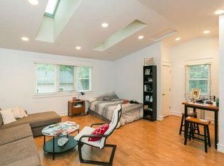 1075 1/2 Foster Rd, Iowa City, IA 52245