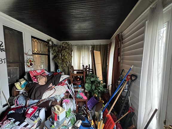 5th image of 37 N Tremont St