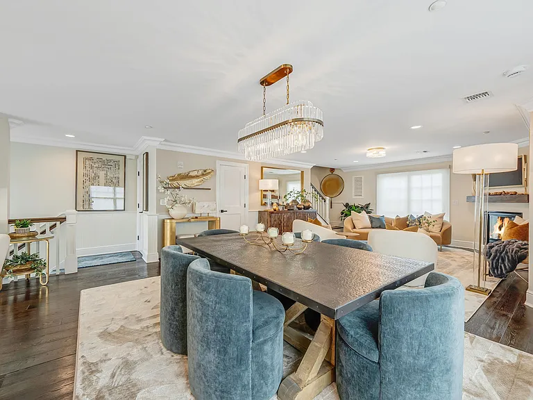 9 Village Green Dr — Photo 8