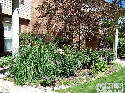 Tremonte Gardens 2.JPG