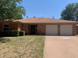 5301 Burbank Dr, Abilene, TX 79605