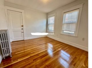 6 Woodlawn St #2, Boston, MA 02130