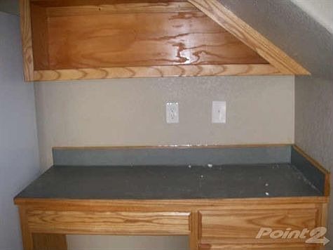 3rd image of 10904 Shady Oaks