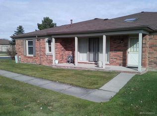 49010 Hickory Ct, Shelby Twp, MI 48315
