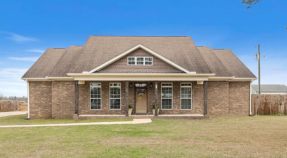 1st image of 623 Skipper Rd