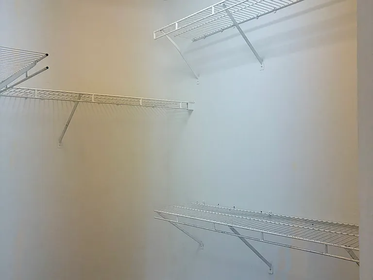 1020 Purple Glory Dr — Photo 16