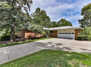 1459 Bonnie Rd, Macedonia, OH 44056