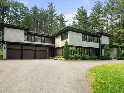 11 Winthrop Cir, Weston, MA, 02493