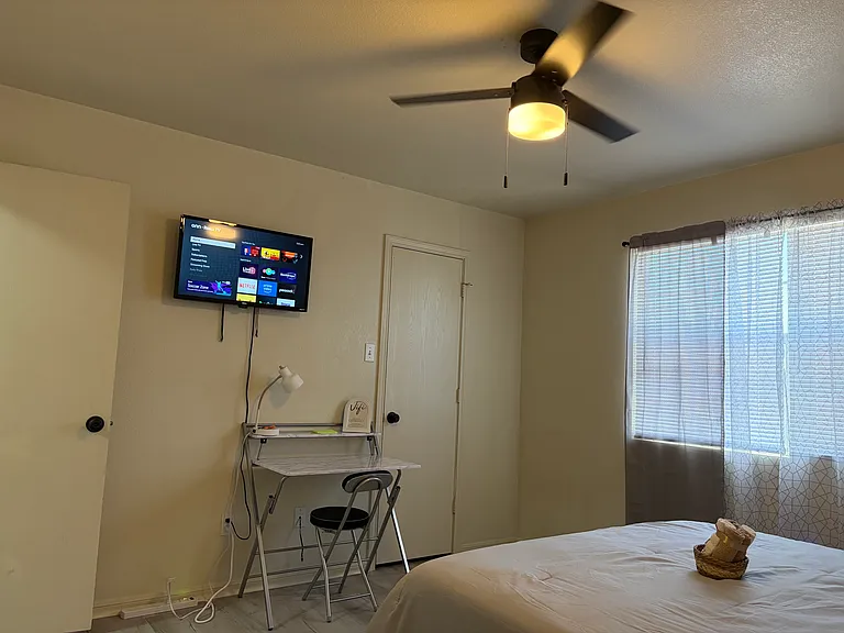 2812 Cantabrian Dr #B — Photo 19