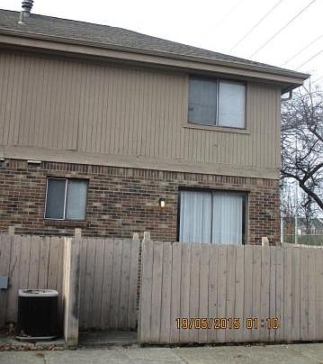 2nd image of 116 Stornoway Dr E