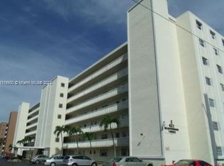 421 NE 14th Ave APT 405, Hallandale, FL 33009