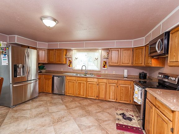 3rd image of 2200 N Rhode Island Ct