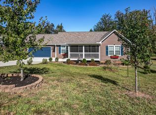 150 Judge Asbury Ct, Jacksboro, TN 37757