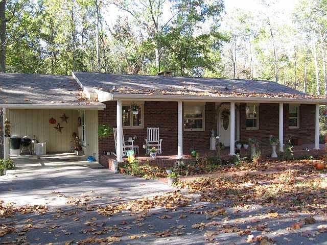 1st image of 318 N Locust Ln