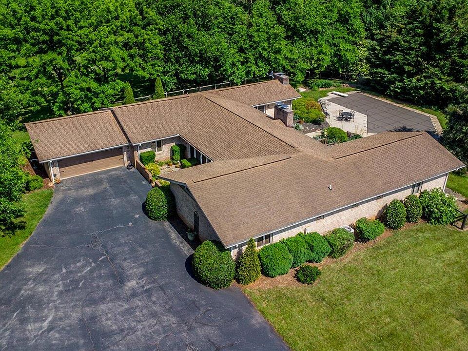 1st image of 453 Wirtz Rd