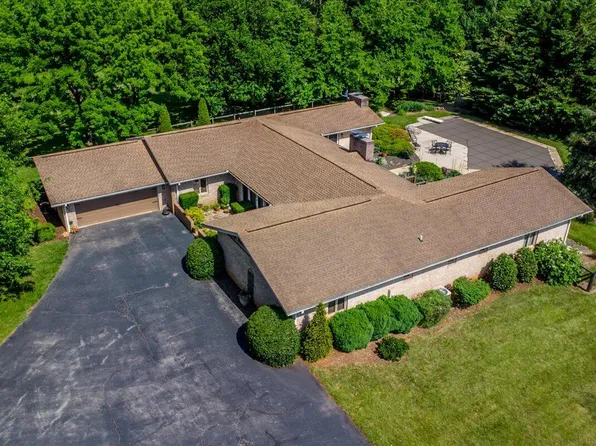 453 Wirtz Rd, Wirtz, VA 24184