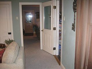 1st image of 425 1st Ave W