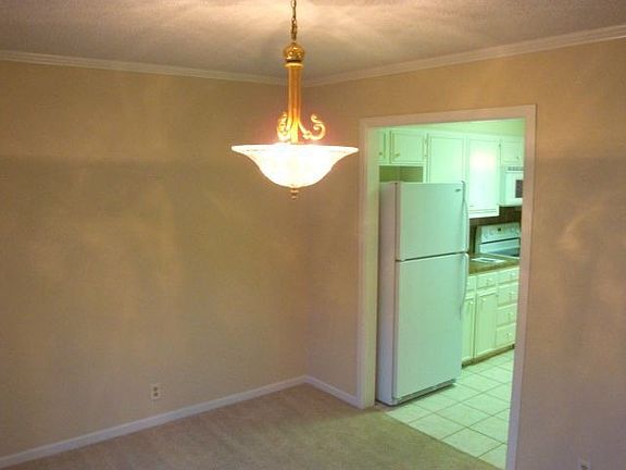 Formal Dining
