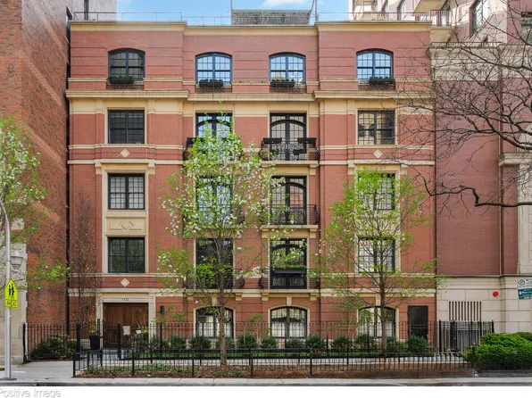 1112 N Dearborn St APT 1, Chicago, IL 60610