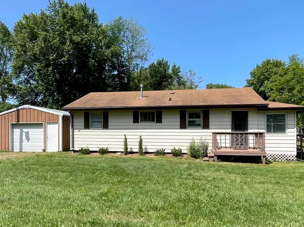 E5599 Lake St, Weyauwega, WI 54983
