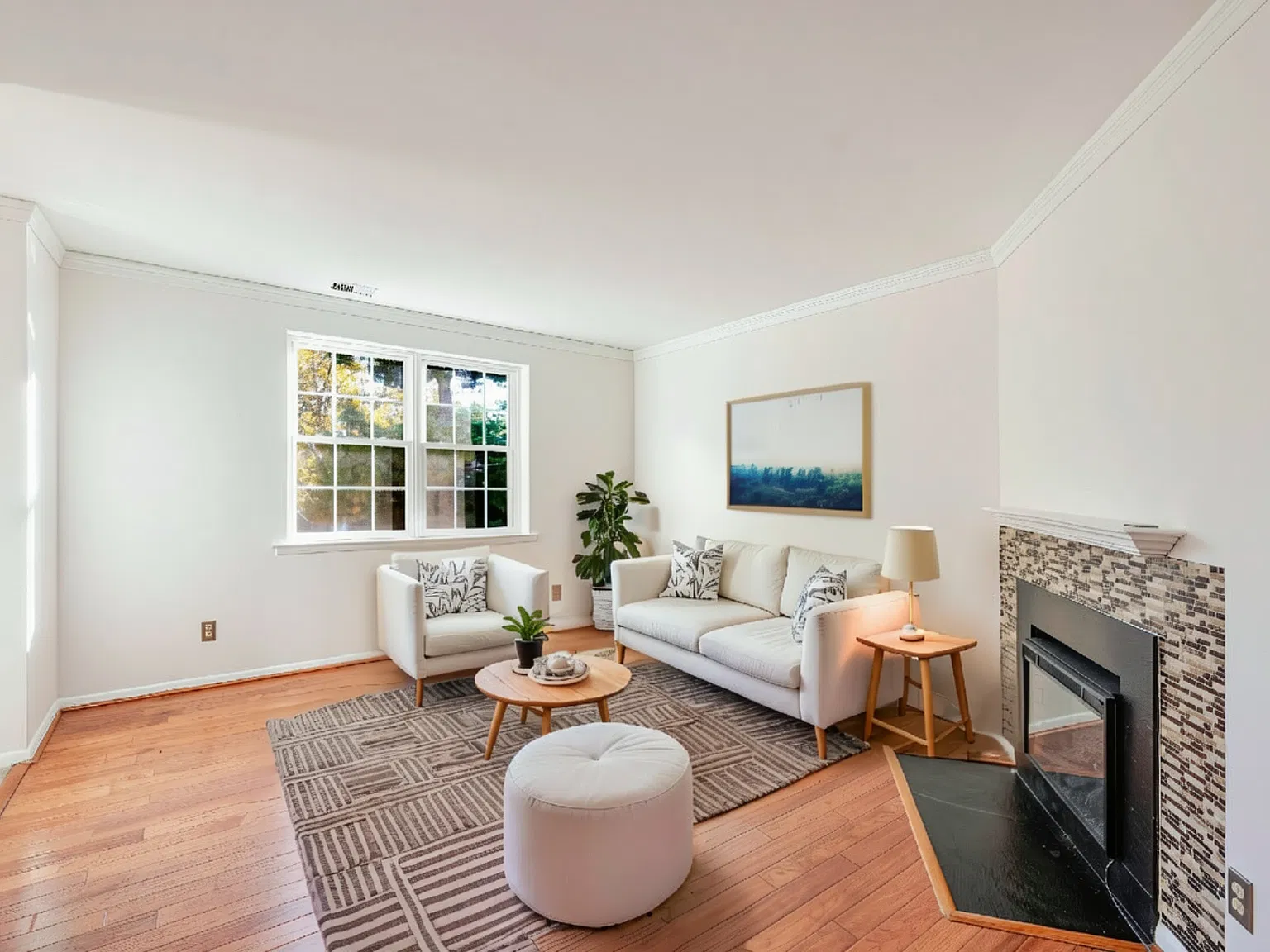 2 bed, 875 sqft, $2,345 — Photo 2