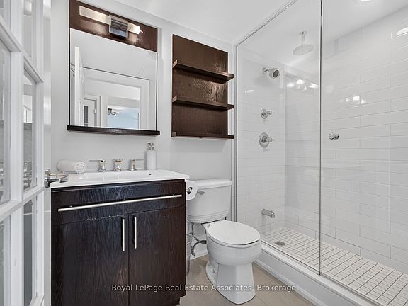 4th image of 80 Western Battery Rd #2210