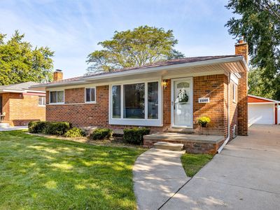 23205 Detour St, Saint Clair Shores, MI, 48082