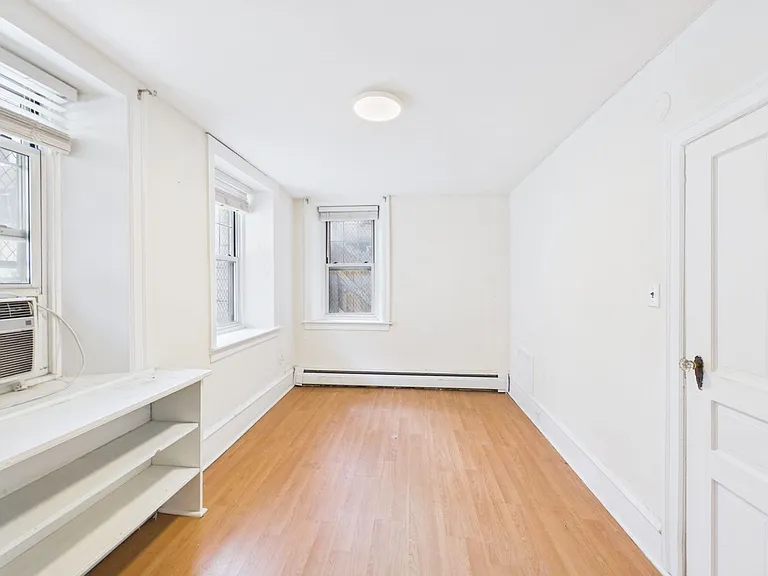 2030 Spruce Street — Photo 9