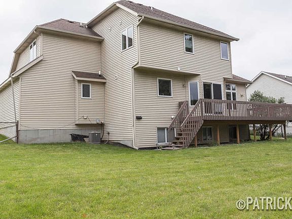 5th image of 2055 Meadowdale Dr NW
