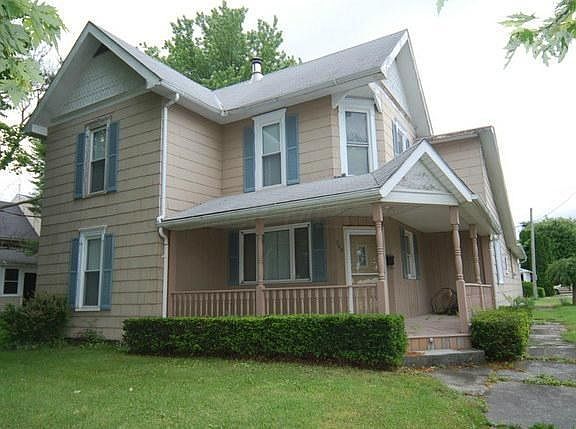 2nd image of 200 N Franklin St