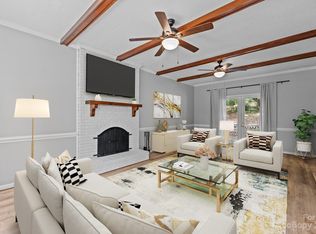 6941 Albaneen Ct, Charlotte, NC 28215