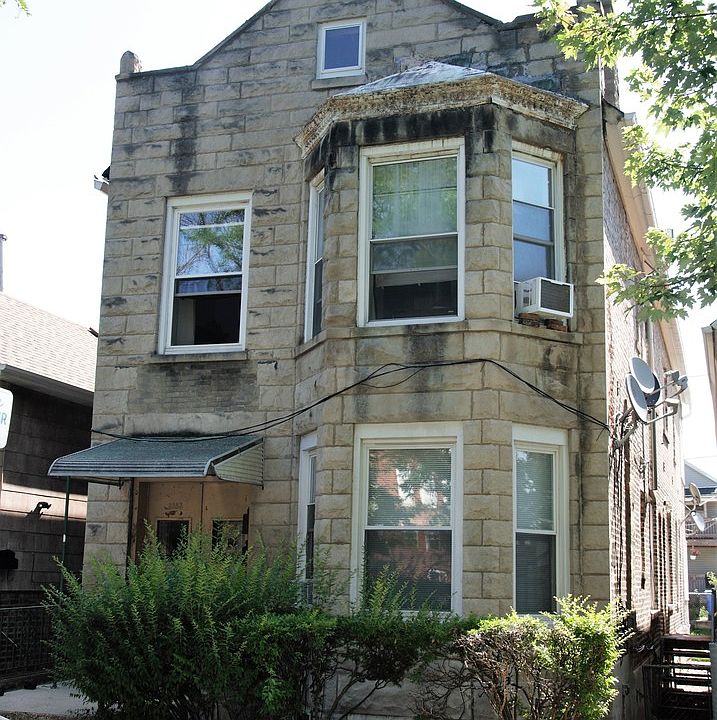 1st image of 3553 S Marshfield Ave