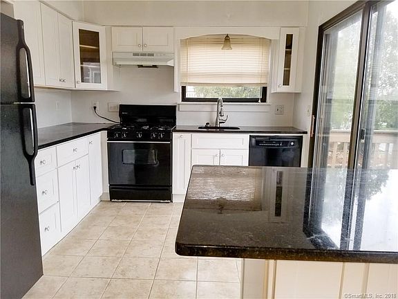 3rd image of 501 Emerson Dr #501