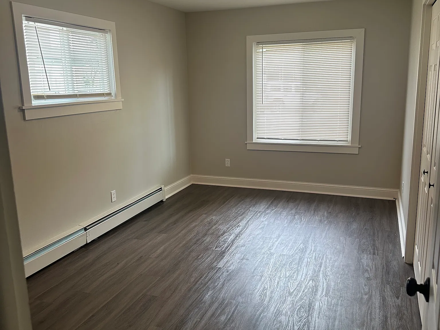 3 bed, 1200 sqft, $1,550 — Photo 2