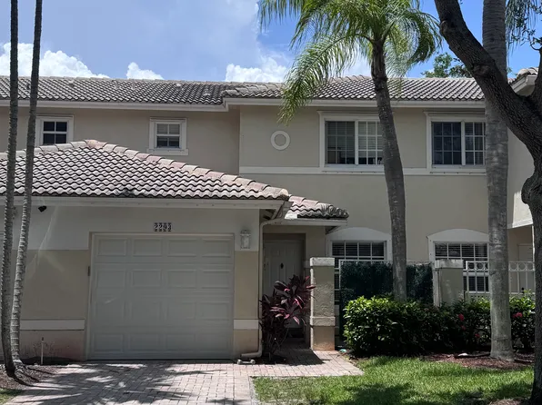 2293 NW 170th Ave, Pembroke Pines, FL 33028