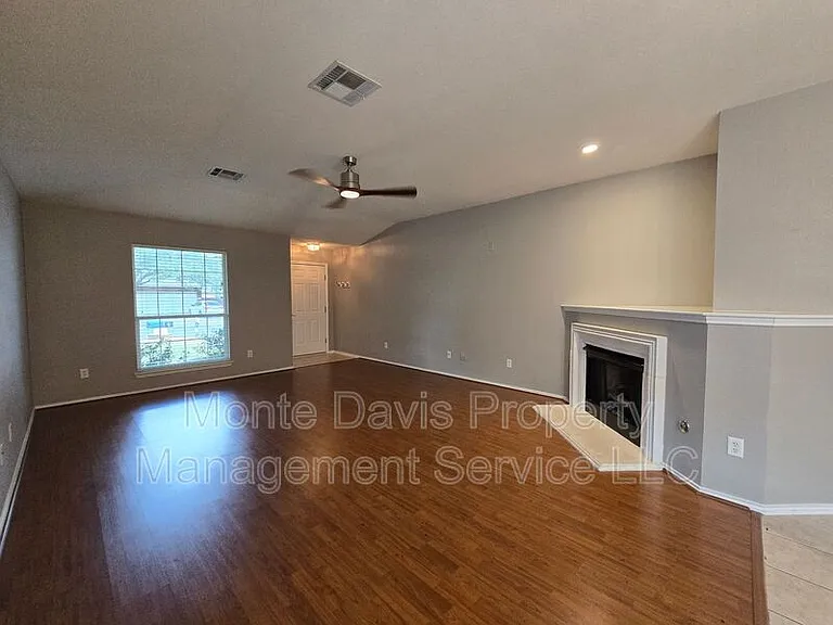 14309 Ballycastle Trl — Photo 14