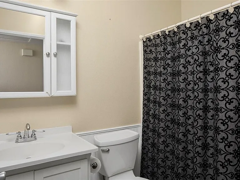13818 Midland Rd — Photo 12