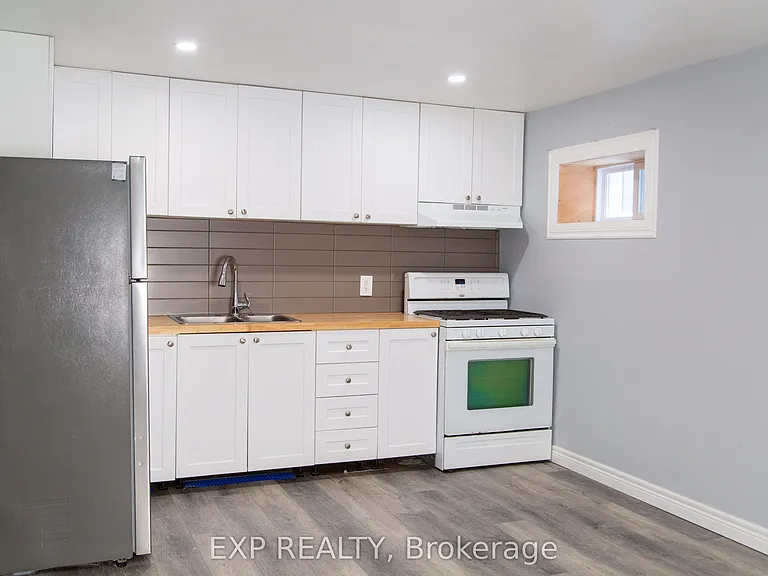 104 South St E #LOWER — Photo 11